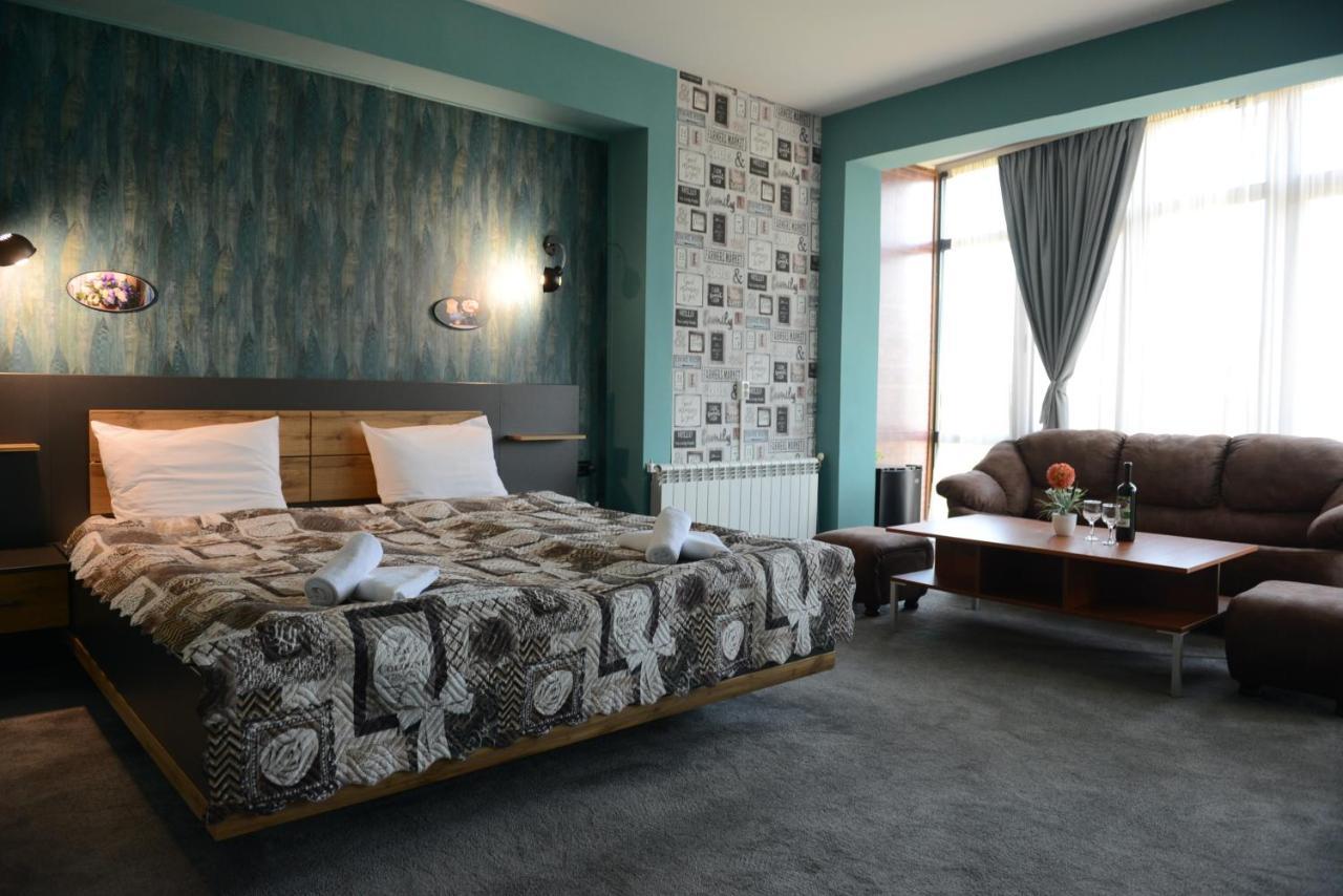 Family Hotel Гоце-Делчев Экстерьер фото