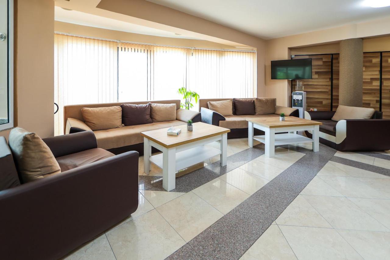 Family Hotel Гоце-Делчев Экстерьер фото