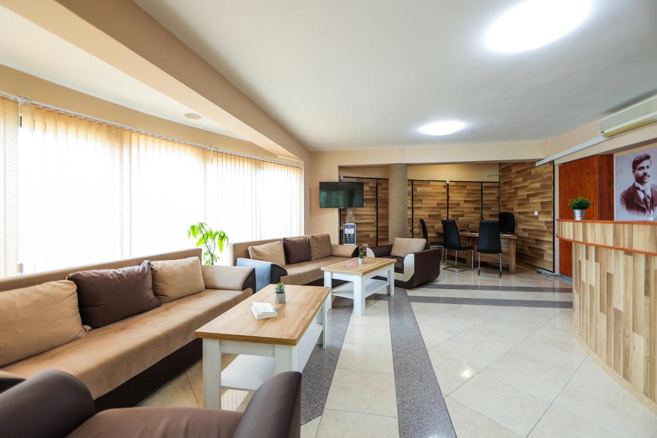 Family Hotel Гоце-Делчев Экстерьер фото